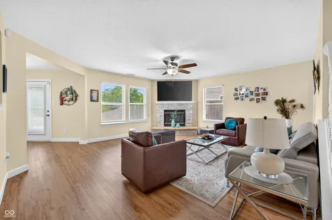 1811 Sonesta Lane Indianapolis IN 46217