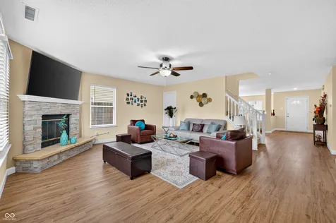 1811 Sonesta Lane Indianapolis IN 46217