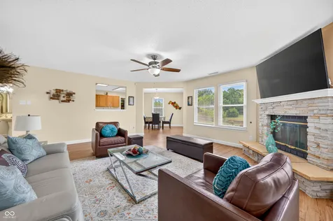 1811 Sonesta Lane Indianapolis IN 46217