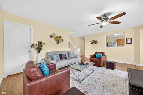 1811 Sonesta Lane Indianapolis IN 46217