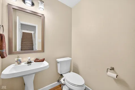 1811 Sonesta Lane Indianapolis IN 46217