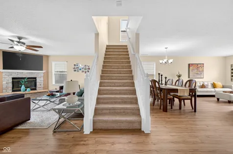 1811 Sonesta Lane Indianapolis IN 46217