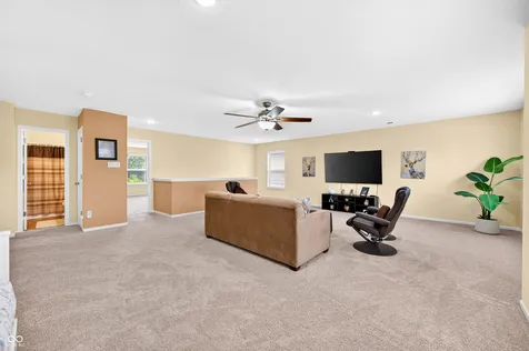 1811 Sonesta Lane Indianapolis IN 46217