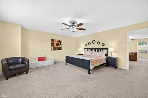 1811 Sonesta Lane Indianapolis IN 46217