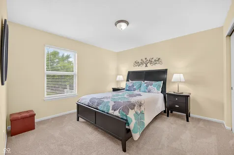 1811 Sonesta Lane Indianapolis IN 46217