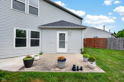 1811 Sonesta Lane Indianapolis IN 46217