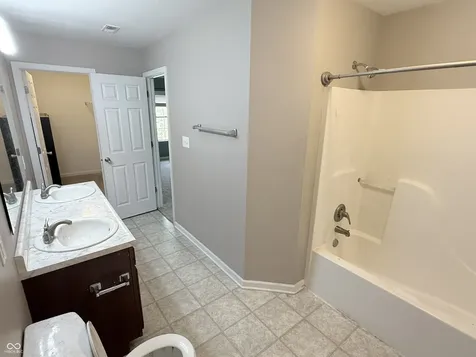 1455 Bearsden Drive Avon IN 46123