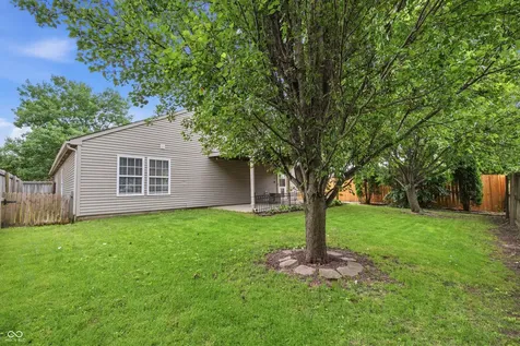 5624 N Jamestown Mccordsville IN 46055