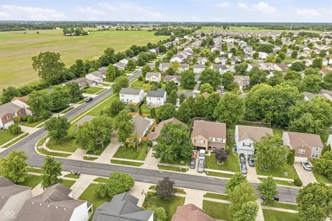 5624 N Jamestown Mccordsville IN 46055