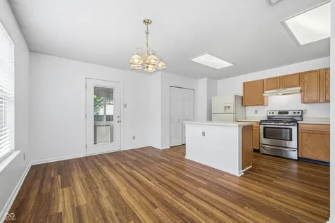 5624 N Jamestown Mccordsville IN 46055