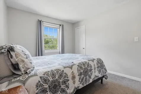 5832 Windward Way Indianapolis IN 46278