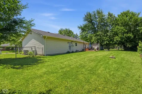 5832 Windward Way Indianapolis IN 46278