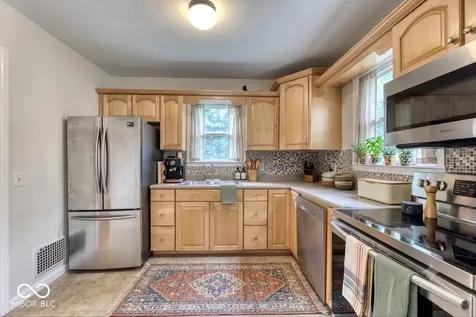 5547 Allisonville Road Indianapolis IN 46220