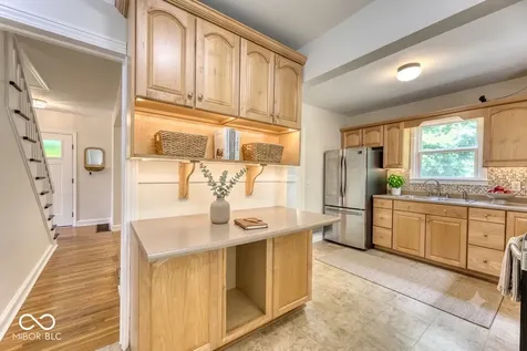 5547 Allisonville Road Indianapolis IN 46220