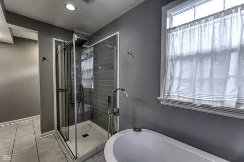 5547 Allisonville Road Indianapolis IN 46220