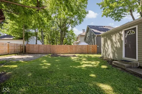 1037 N Keystone Avenue Indianapolis IN 46201
