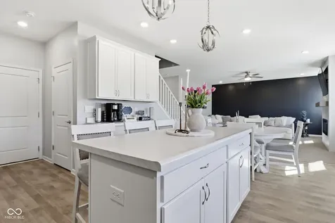6897 Woodward Way Plainfield IN 46168
