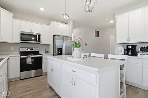 6897 Woodward Way Plainfield IN 46168