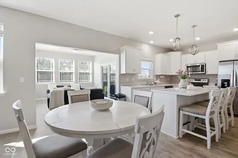 6897 Woodward Way Plainfield IN 46168