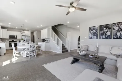 6897 Woodward Way Plainfield IN 46168