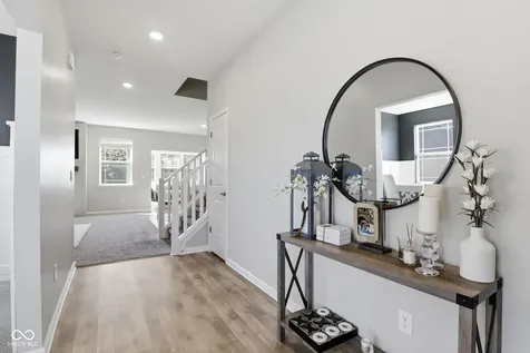 6897 Woodward Way Plainfield IN 46168