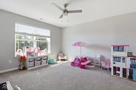 6897 Woodward Way Plainfield IN 46168