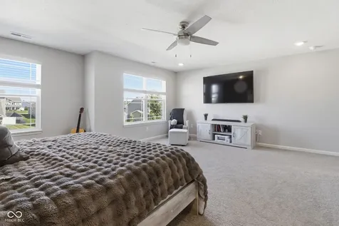 6897 Woodward Way Plainfield IN 46168