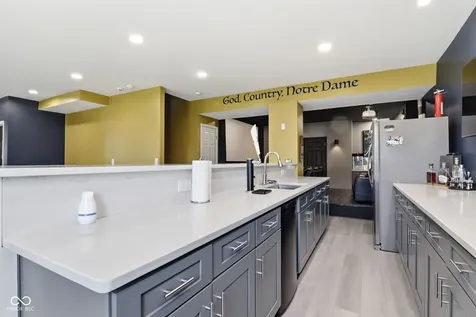 6897 Woodward Way Plainfield IN 46168