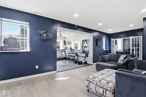 6897 Woodward Way Plainfield IN 46168