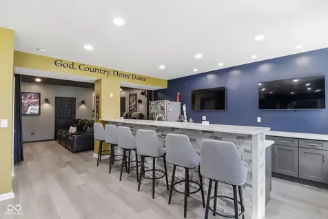 6897 Woodward Way Plainfield IN 46168