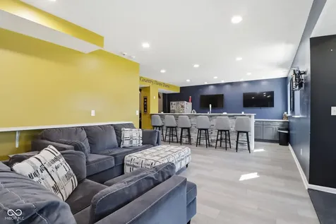 6897 Woodward Way Plainfield IN 46168