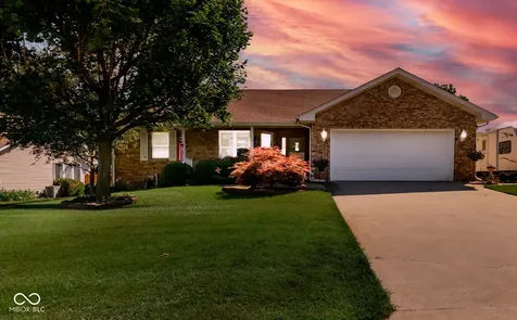 208 Springhill Seymour IN 47274