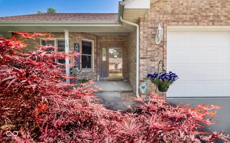 208 Springhill Seymour IN 47274