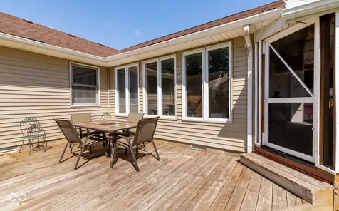 208 Springhill Seymour IN 47274