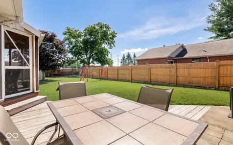 208 Springhill Seymour IN 47274