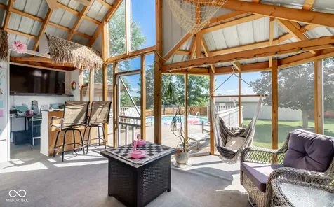 208 Springhill Seymour IN 47274