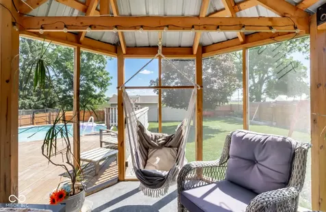208 Springhill Seymour IN 47274