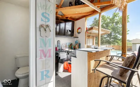 208 Springhill Seymour IN 47274