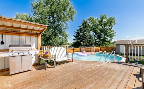 208 Springhill Seymour IN 47274