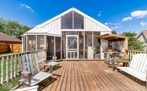 208 Springhill Seymour IN 47274