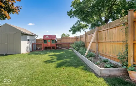 208 Springhill Seymour IN 47274