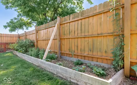 208 Springhill Seymour IN 47274