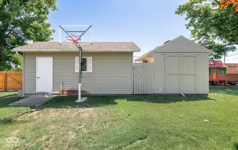 208 Springhill Seymour IN 47274