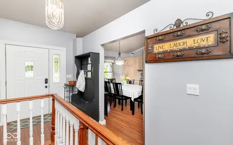 208 Springhill Seymour IN 47274