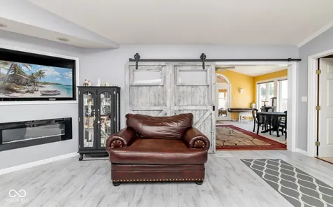 208 Springhill Seymour IN 47274