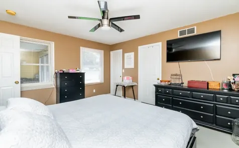 208 Springhill Seymour IN 47274