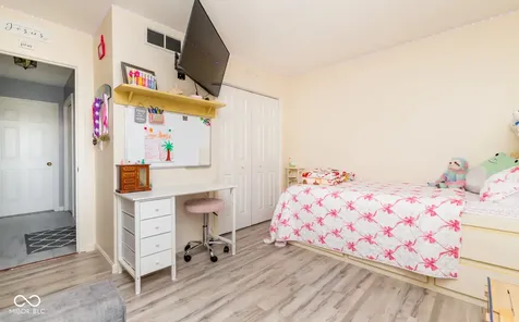 208 Springhill Seymour IN 47274