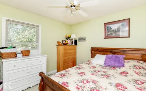 208 Springhill Seymour IN 47274