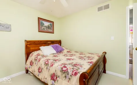 208 Springhill Seymour IN 47274