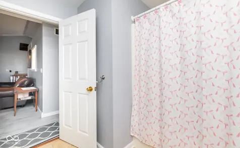 208 Springhill Seymour IN 47274